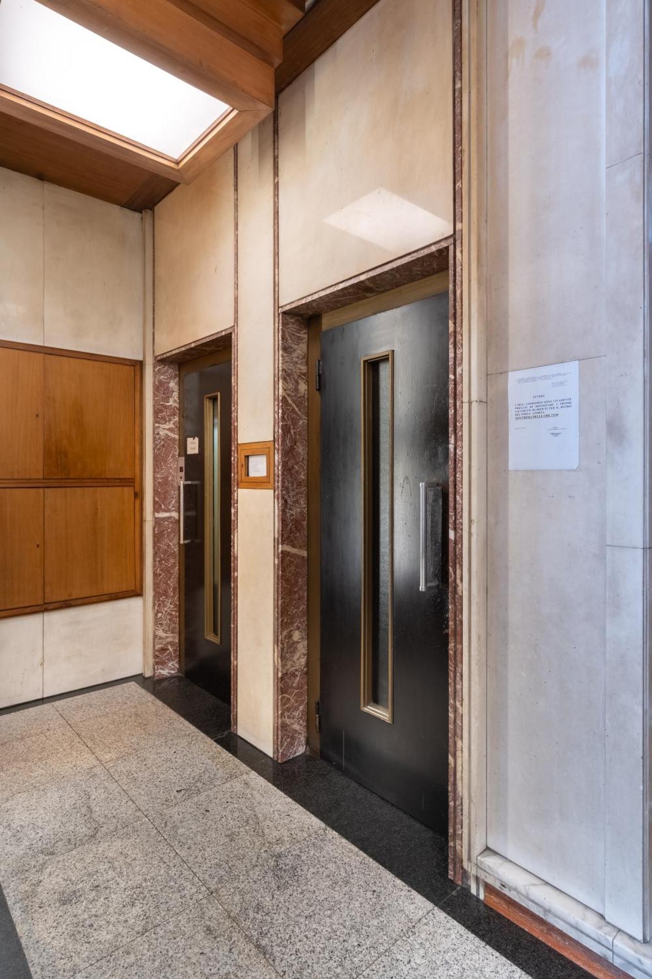 Starhost - Golden Suite Salernes Extérieur photo